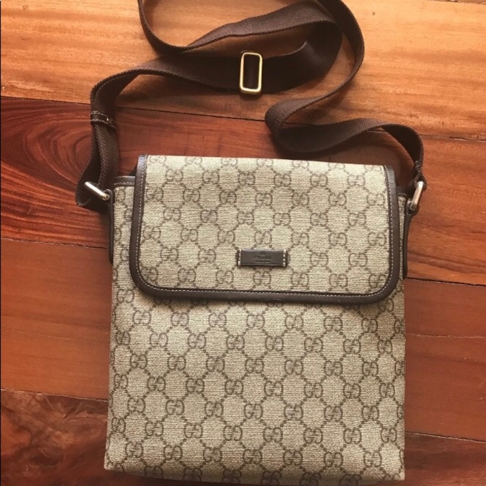 Authentic Gucci crossbody